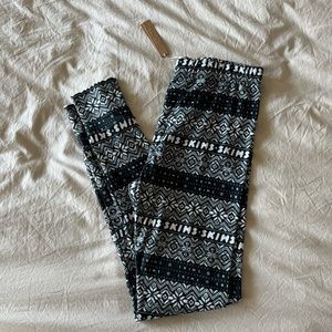 Skims- Logo Plush Leggings